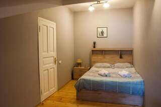 Гостевой дом Guest House Lile Тбилиси Двухместный номер с 1 кроватью и общей ванной комнатой-1