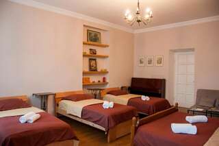 Гостевой дом Guest House Lile Тбилиси Семейный номер с общей ванной комнатой-6